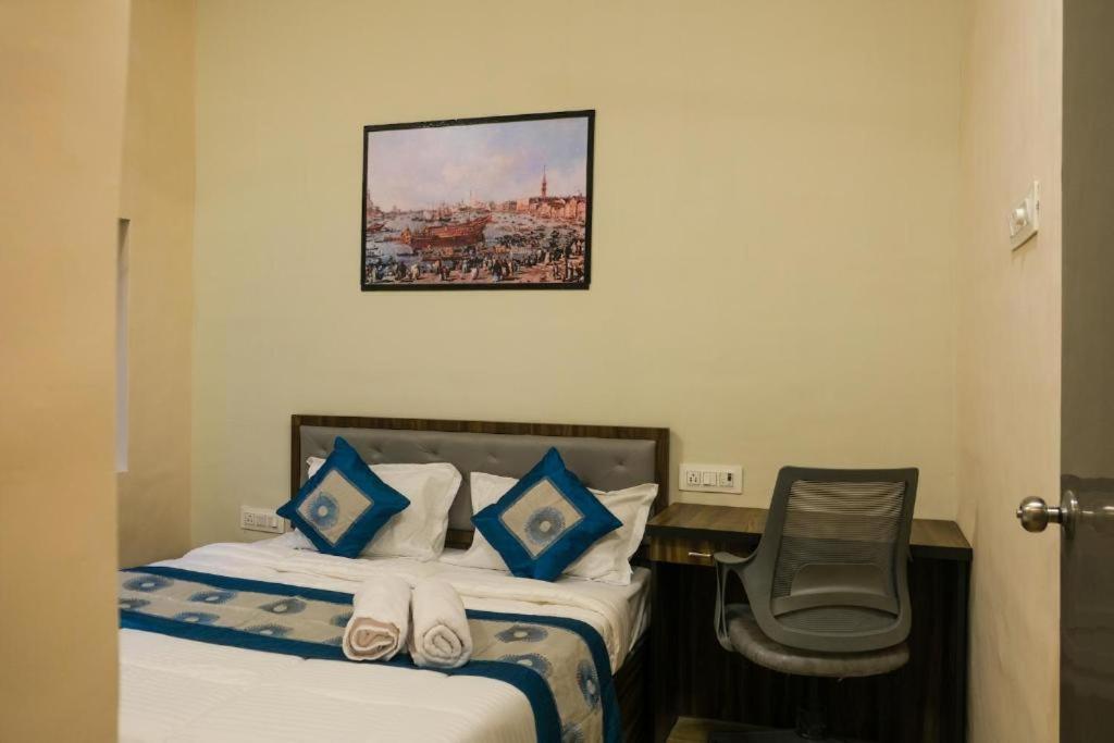 Hotel Vrc มุมไบ ภายนอก รูปภาพ